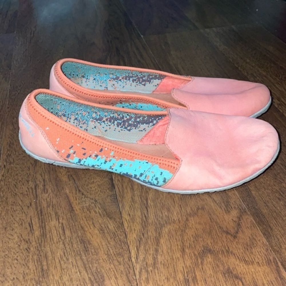 Merrell woman’s loafers size 7 pink / blue